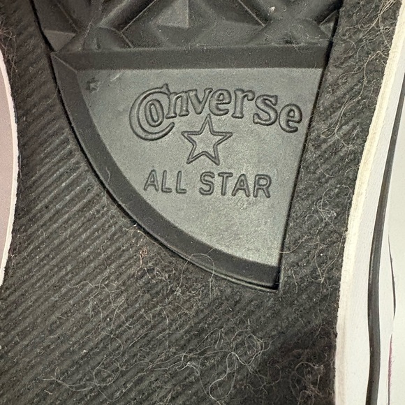 Converse Women's Low-Top Chuck Taylor Sneakers Berry Sparkle Laces Size 8 - Picture 6 of 10